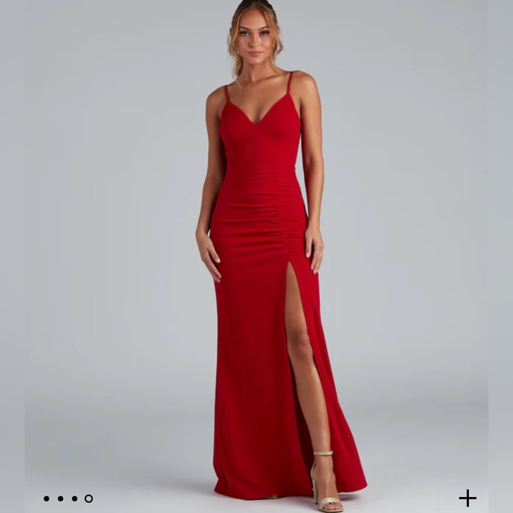 Evanna Formal Crepe Ruched Dress color RED women’s size SMALL style Maxi dress
